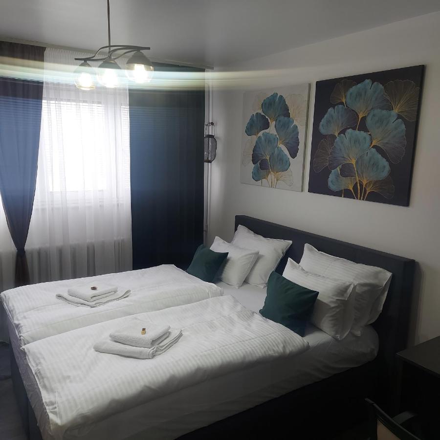 Apartman Pozoriste Penthaus Banja Luka Exteriör bild