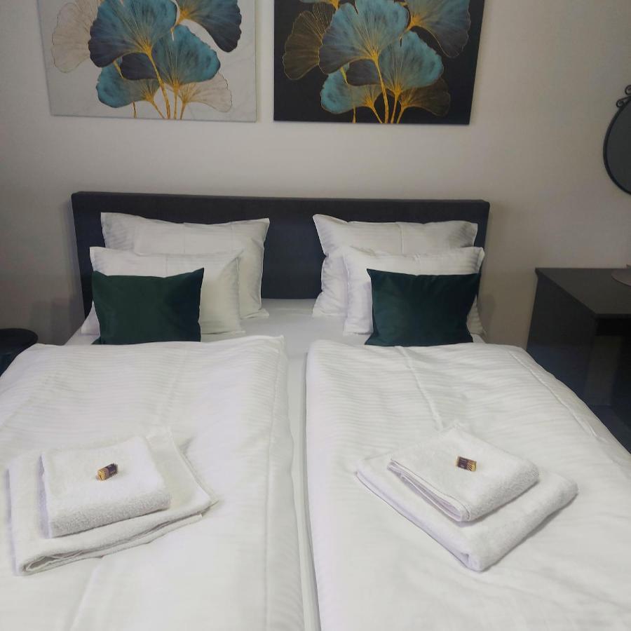 Apartman Pozoriste Penthaus Banja Luka Exteriör bild