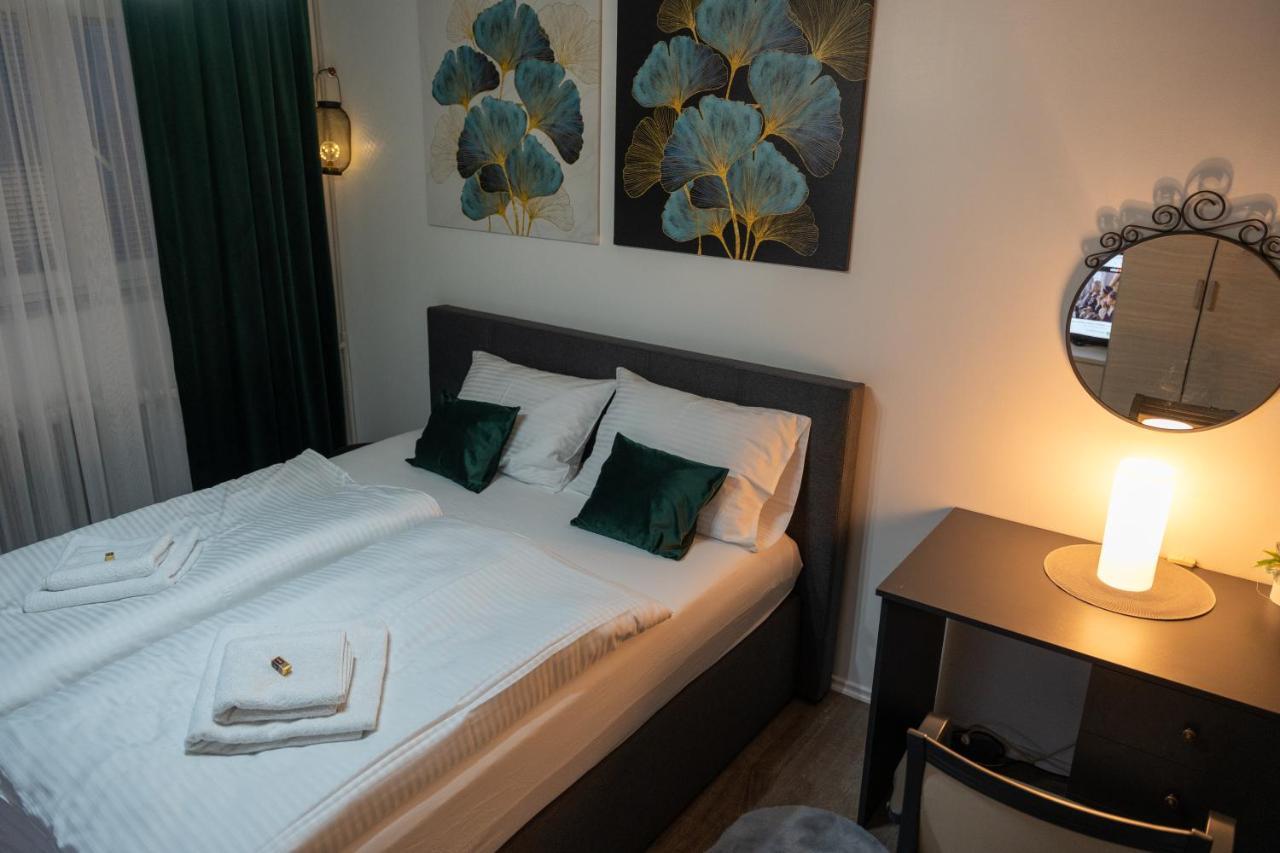 Apartman Pozoriste Penthaus Banja Luka Exteriör bild