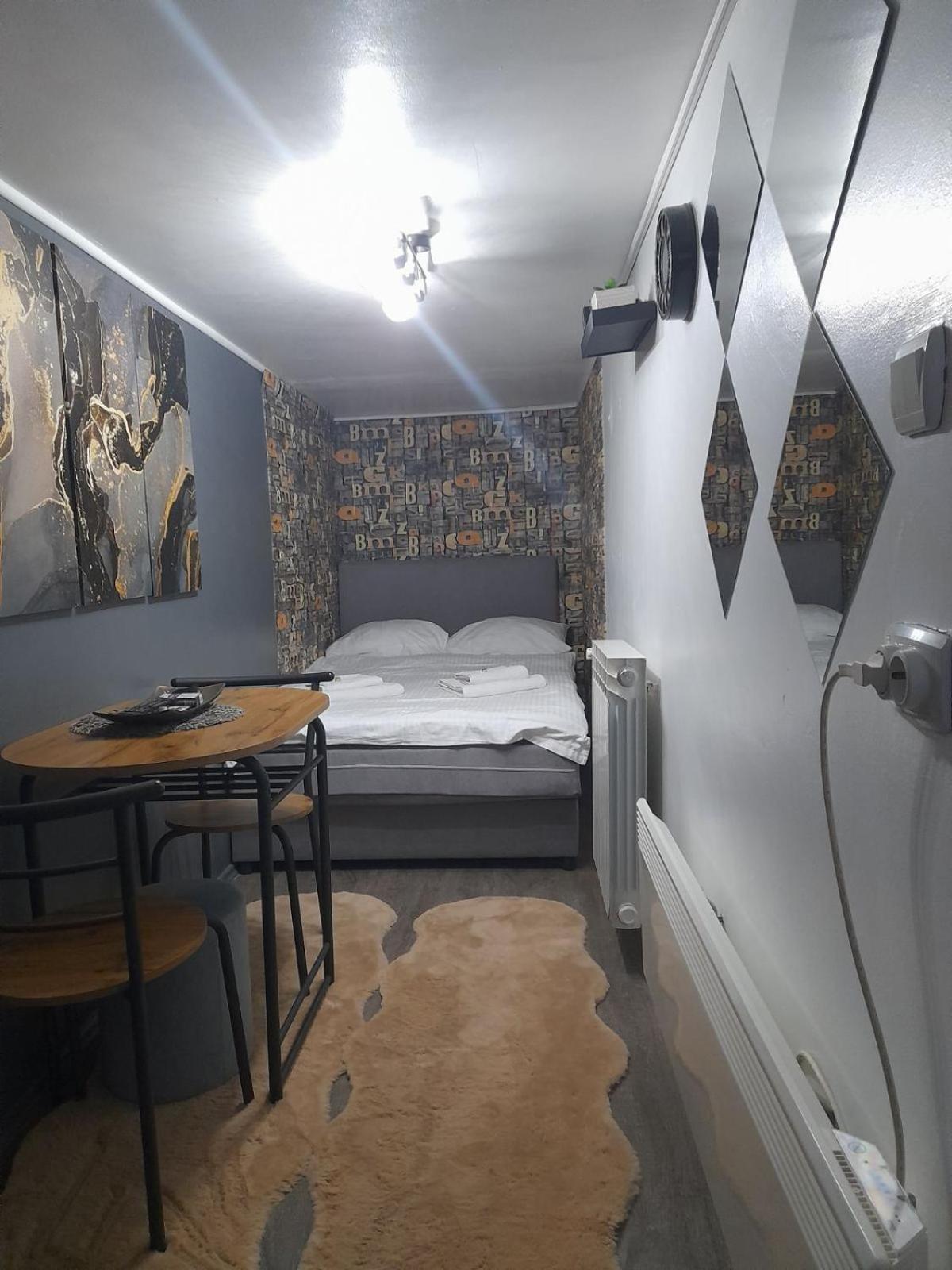 Apartman Pozoriste Penthaus Banja Luka Rum bild